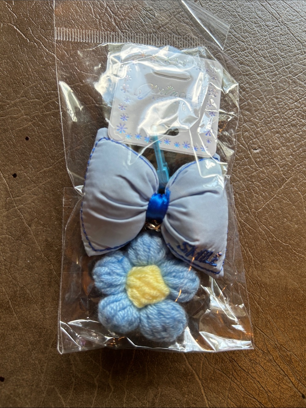 Princess Accessories Bundle of 5 Keychains- Assorted Colors - Picture 6 of 6